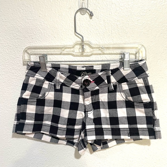 GUESS buffalo plaid low rise booty shorts size 25 - Picture 9 of 9